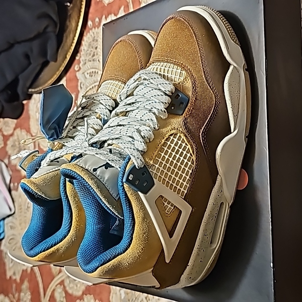 Size 5.5Y | Air Jordan 4 Retro GS 'Cacao Wow' - Picture 2 of 6